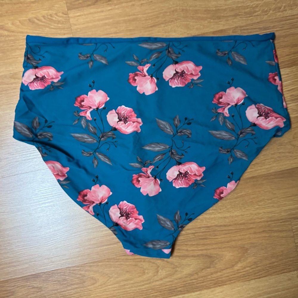 Floral‎ Pink and Blue Swimsuit Coral Reef 3XL - Picture 3 of 10